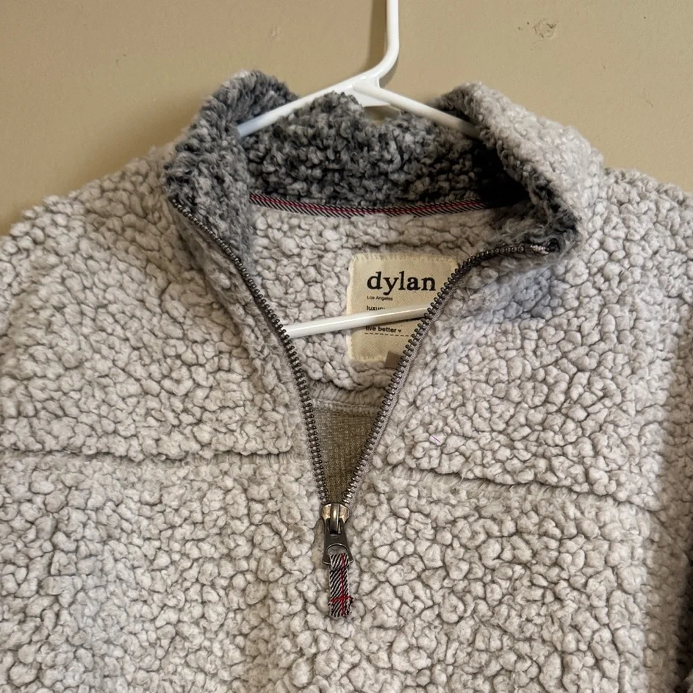 Dylan Light Gray Sherpa Fleece Pullover - Picture 3 of 6
